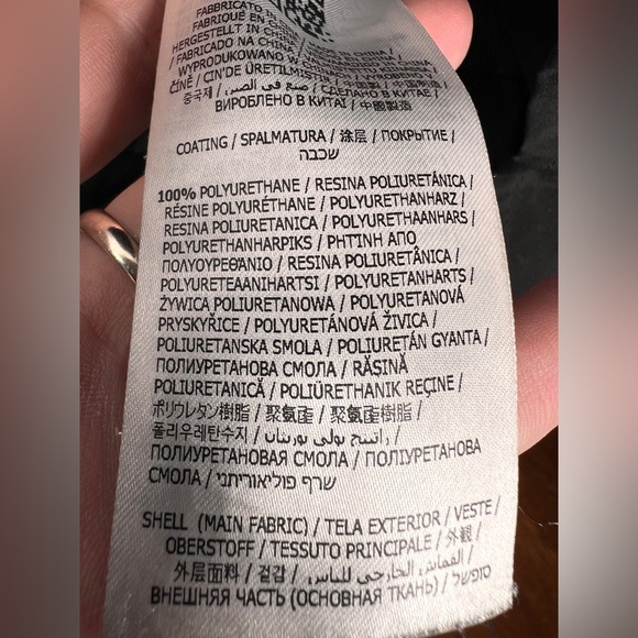 GUC Guess Chevron Quilted Puffer Coat - Picture 16 of 16